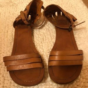 Dolce Vita brown leather sandals